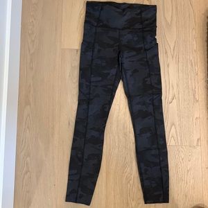 Lululemon fast and free tights 25”, size 4